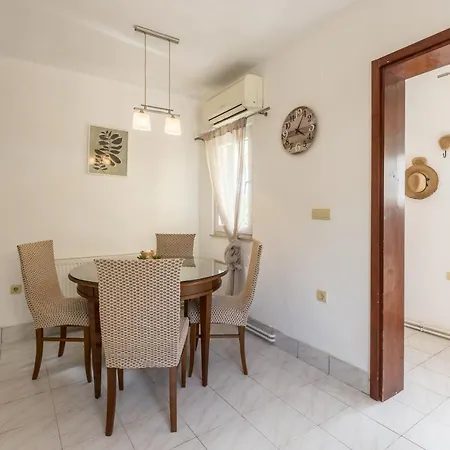 Citrus Accommodation Kastela Exterior photo