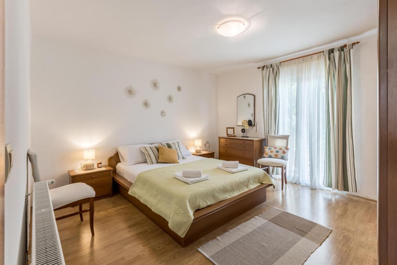 Citrus * Kastela